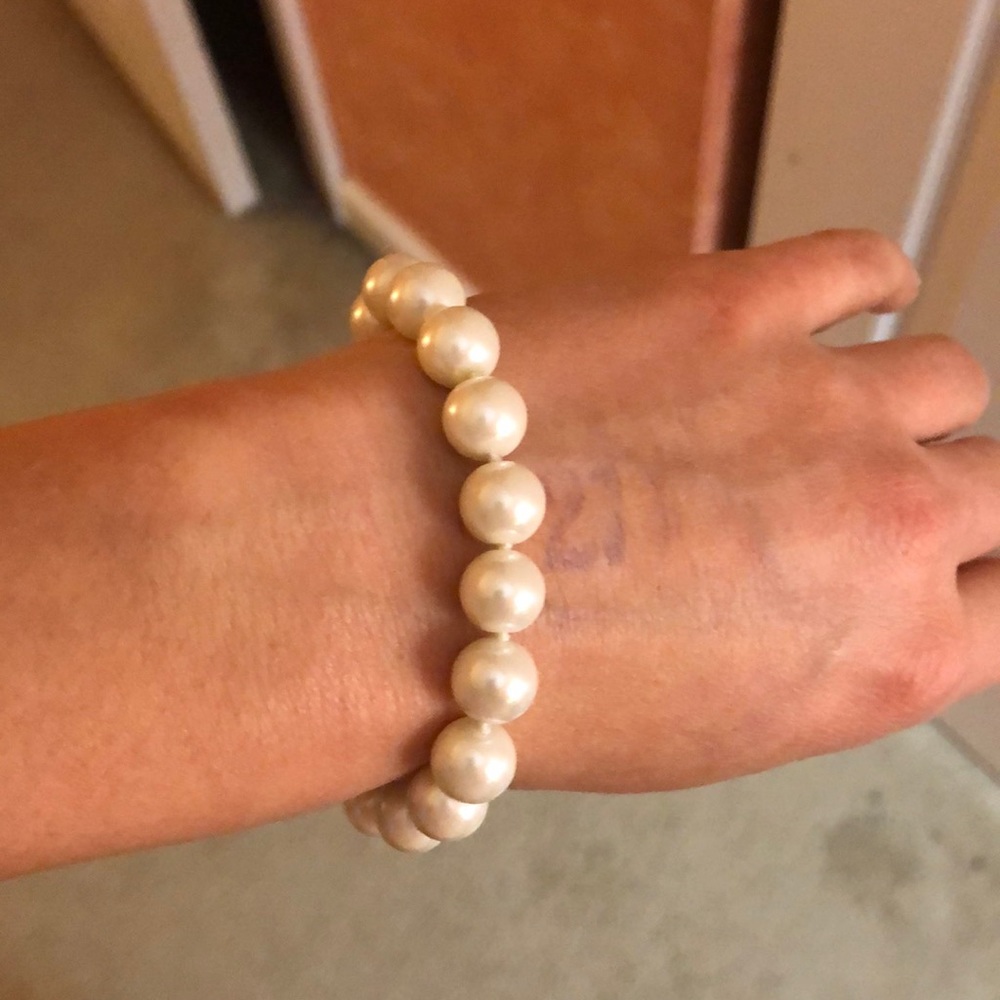 Ralph Lauren pearl bracelet
